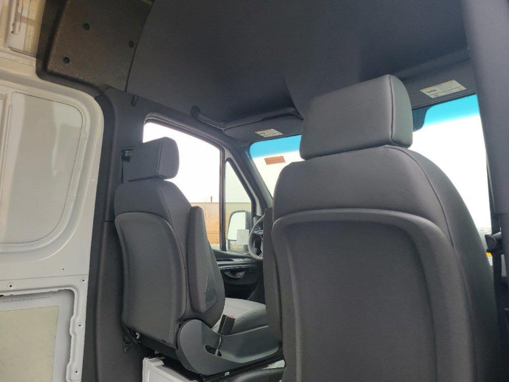 new 2025 Mercedes-Benz Sprinter 2500 car, priced at $66,853
