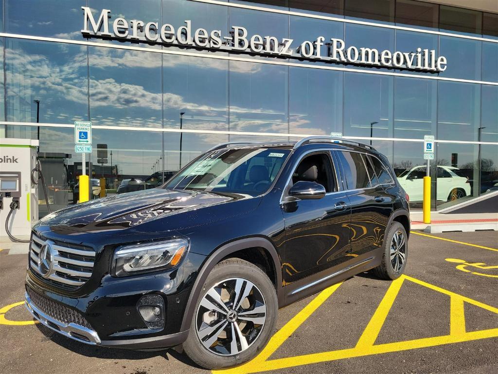 new 2025 Mercedes-Benz GLB 250 car, priced at $49,595