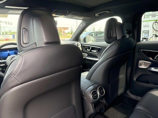 new 2025 Mercedes-Benz GLC 300 car, priced at $60,450