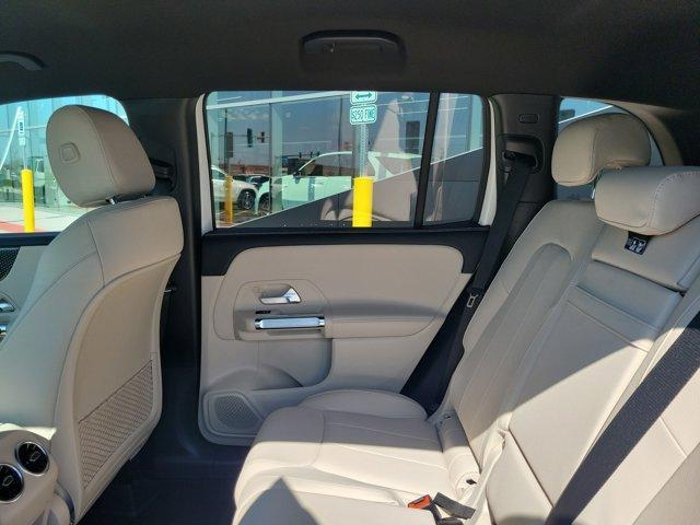new 2025 Mercedes-Benz GLB 250 car, priced at $46,550