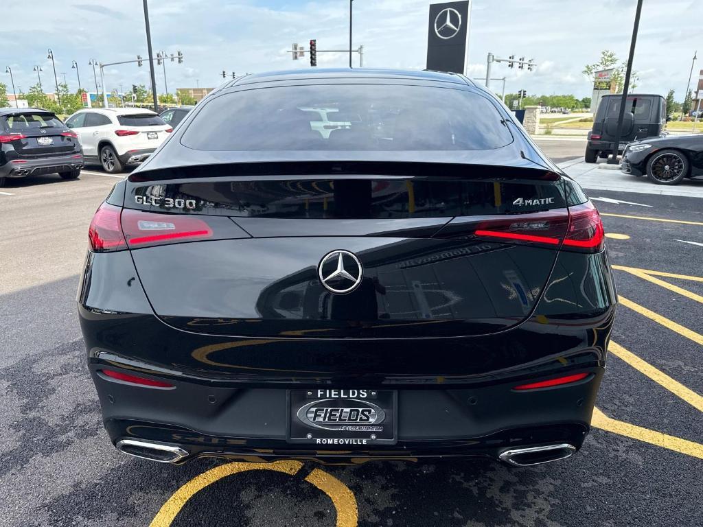 new 2025 Mercedes-Benz GLC 300 car, priced at $71,055