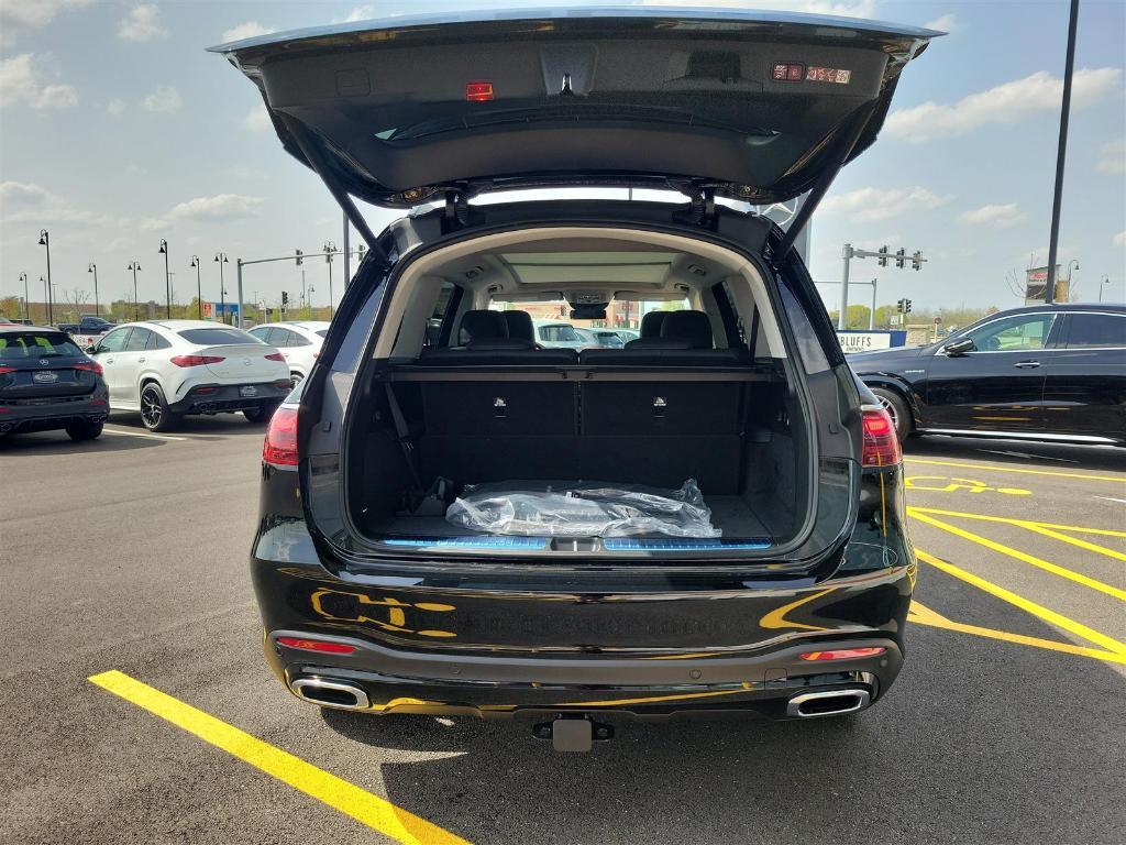 new 2025 Mercedes-Benz GLS 450 car, priced at $100,975