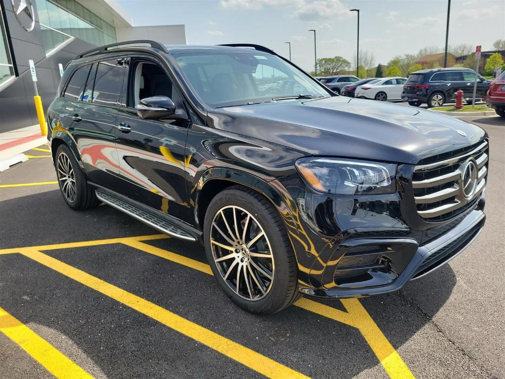 new 2025 Mercedes-Benz GLS 450 car, priced at $100,975
