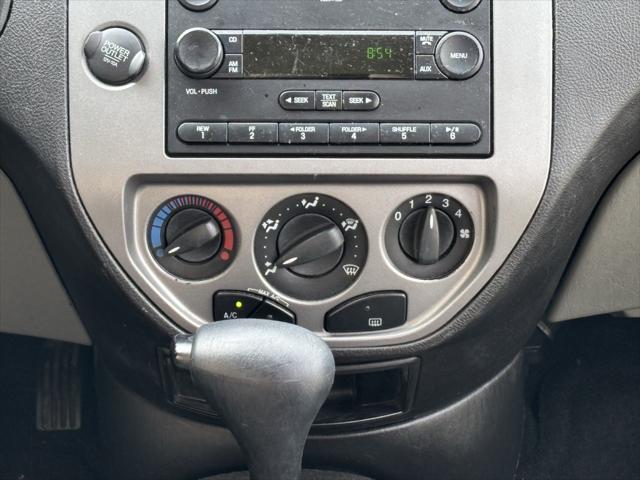 used 2007 Ford Focus car, priced at $2,979