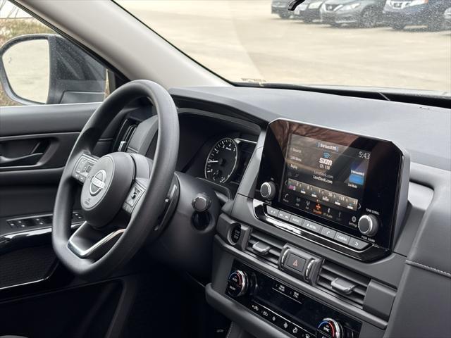 new 2025 Nissan Pathfinder car, priced at $37,402