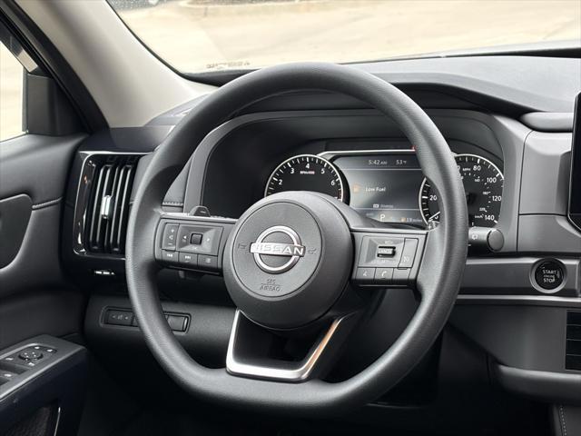 new 2025 Nissan Pathfinder car, priced at $37,402