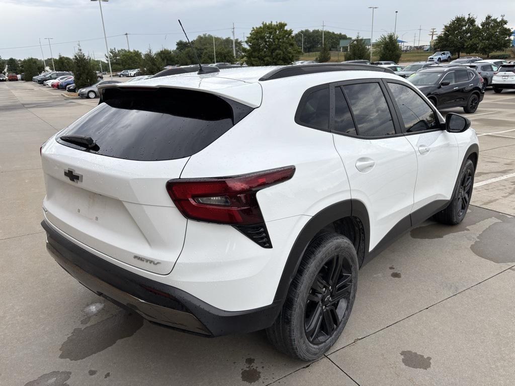 used 2024 Chevrolet Trax car, priced at $20,992