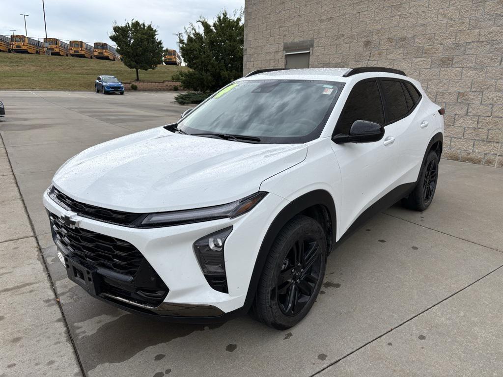 used 2024 Chevrolet Trax car, priced at $20,992