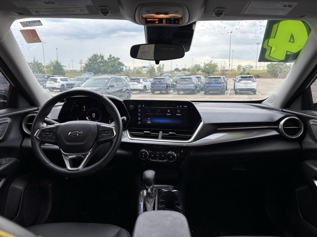 used 2024 Chevrolet Trax car, priced at $20,992
