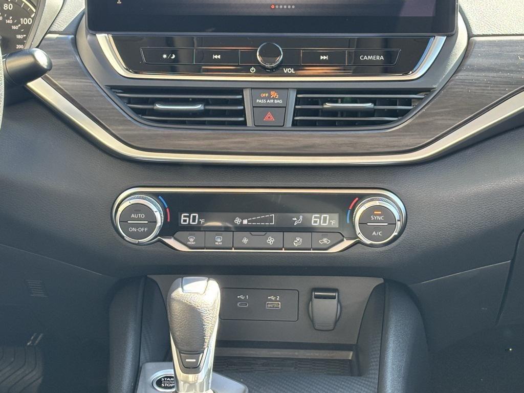 new 2025 Nissan Altima car, priced at $29,136