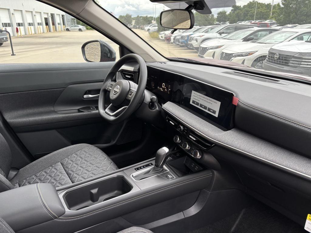 new 2025 Nissan Kicks car, priced at $27,671