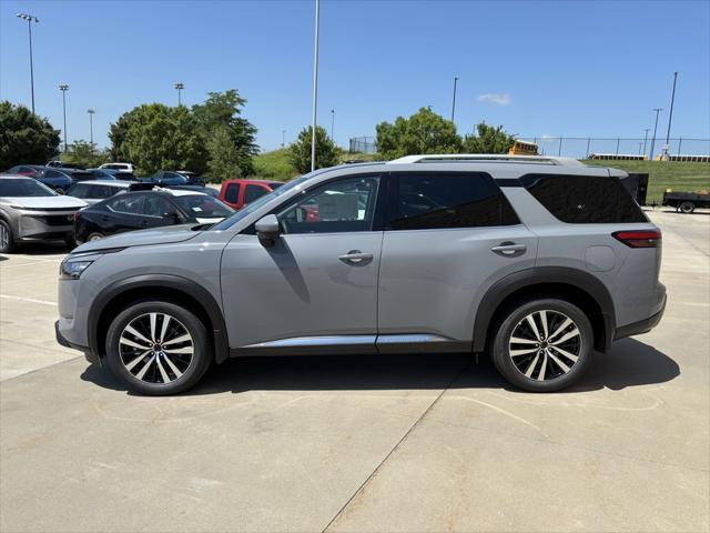 new 2025 Nissan Pathfinder car, priced at $51,402