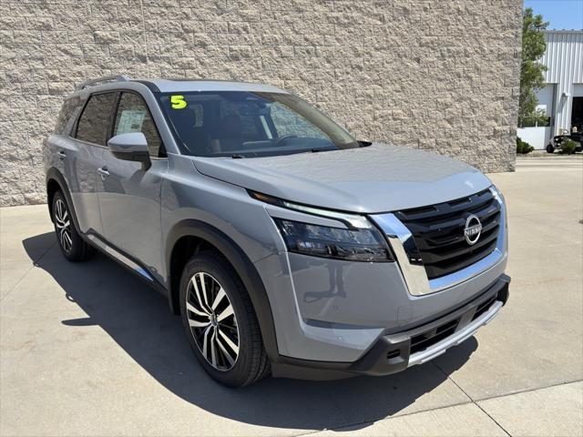 new 2025 Nissan Pathfinder car, priced at $51,402