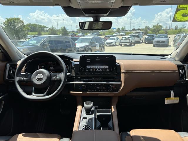 new 2025 Nissan Pathfinder car, priced at $51,402