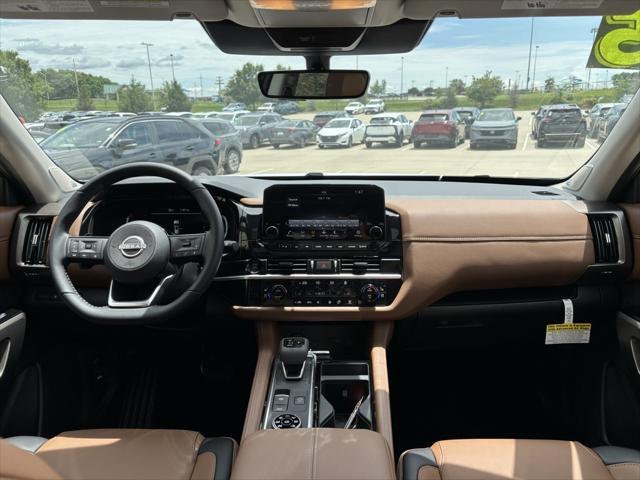 new 2025 Nissan Pathfinder car, priced at $51,052