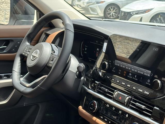 new 2025 Nissan Pathfinder car, priced at $51,052