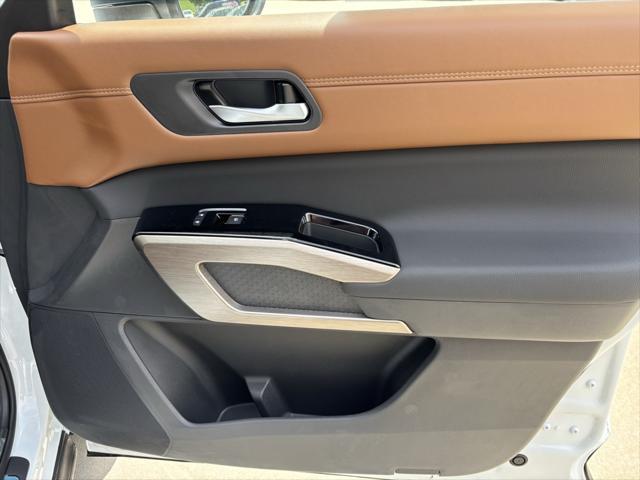 new 2025 Nissan Pathfinder car, priced at $51,052