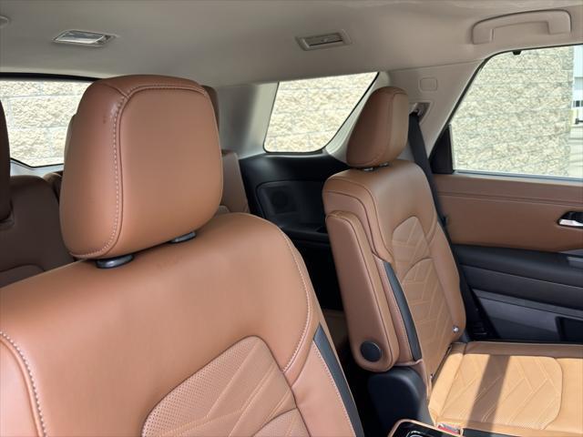 new 2025 Nissan Pathfinder car, priced at $51,052