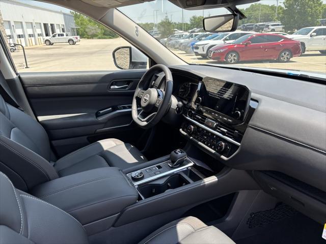 new 2025 Nissan Pathfinder car, priced at $44,446