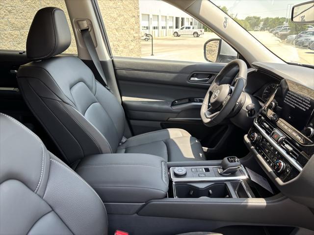 new 2025 Nissan Pathfinder car, priced at $44,446