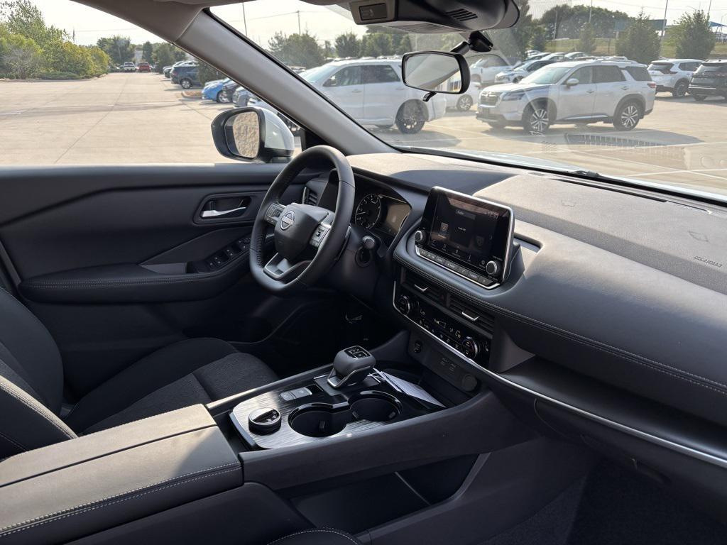 new 2026 Nissan Rogue car, priced at $33,282
