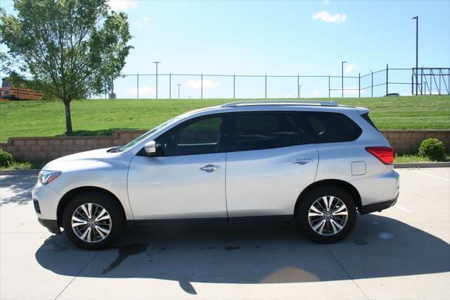 used 2019 Nissan Pathfinder car, priced at $19,749