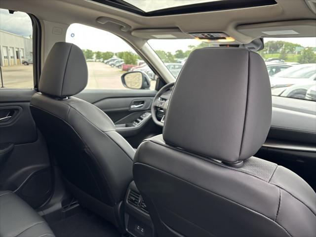 new 2025 Nissan Rogue car, priced at $33,985