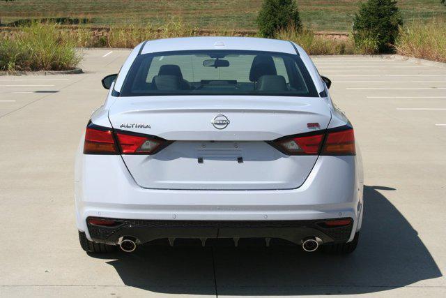 new 2024 Nissan Altima car, priced at $30,685