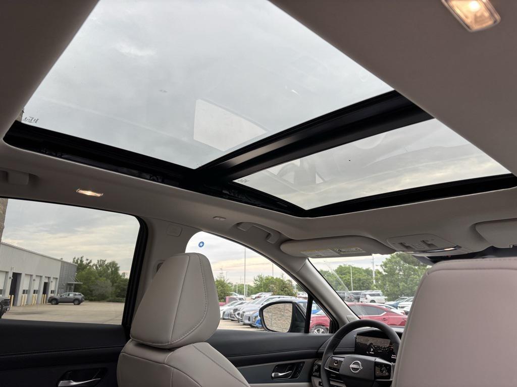 new 2025 Nissan Murano car, priced at $41,547