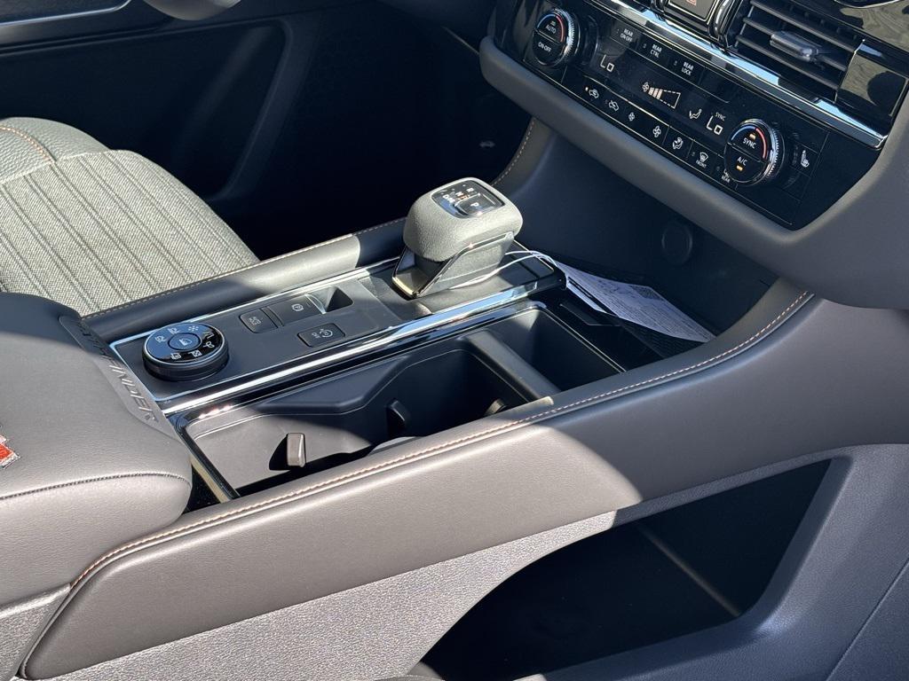 new 2025 Nissan Pathfinder car, priced at $36,398