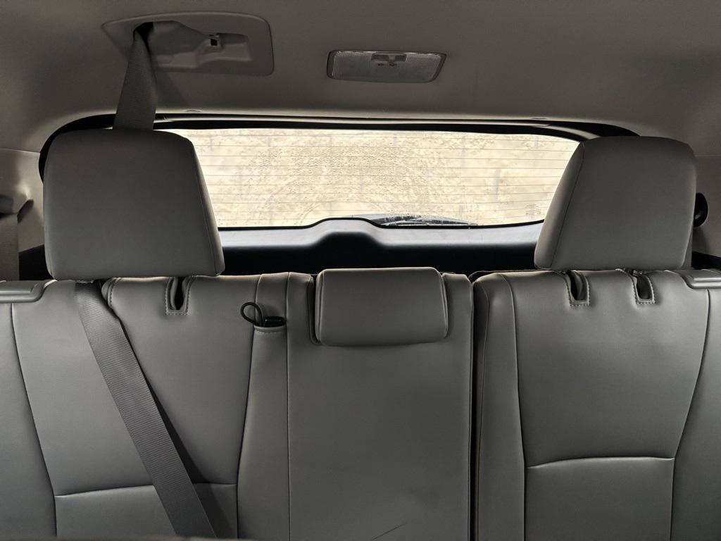 used 2020 Toyota Highlander car, priced at $26,980