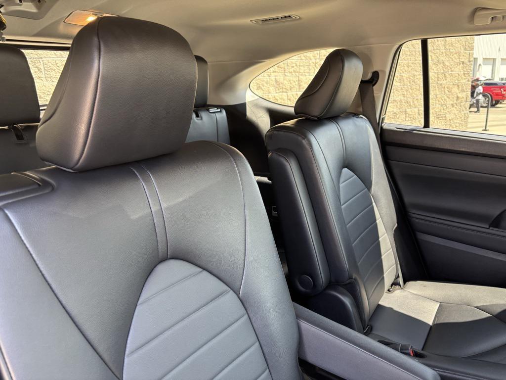 used 2024 Toyota Highlander car, priced at $38,358