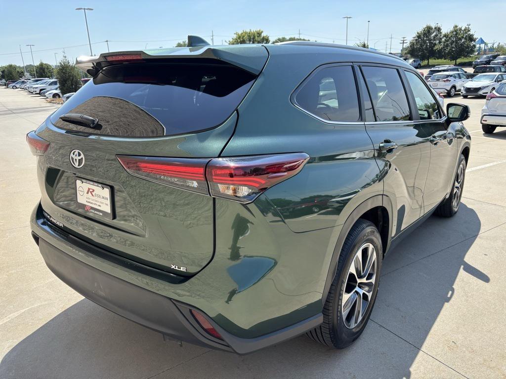 used 2024 Toyota Highlander car, priced at $38,358