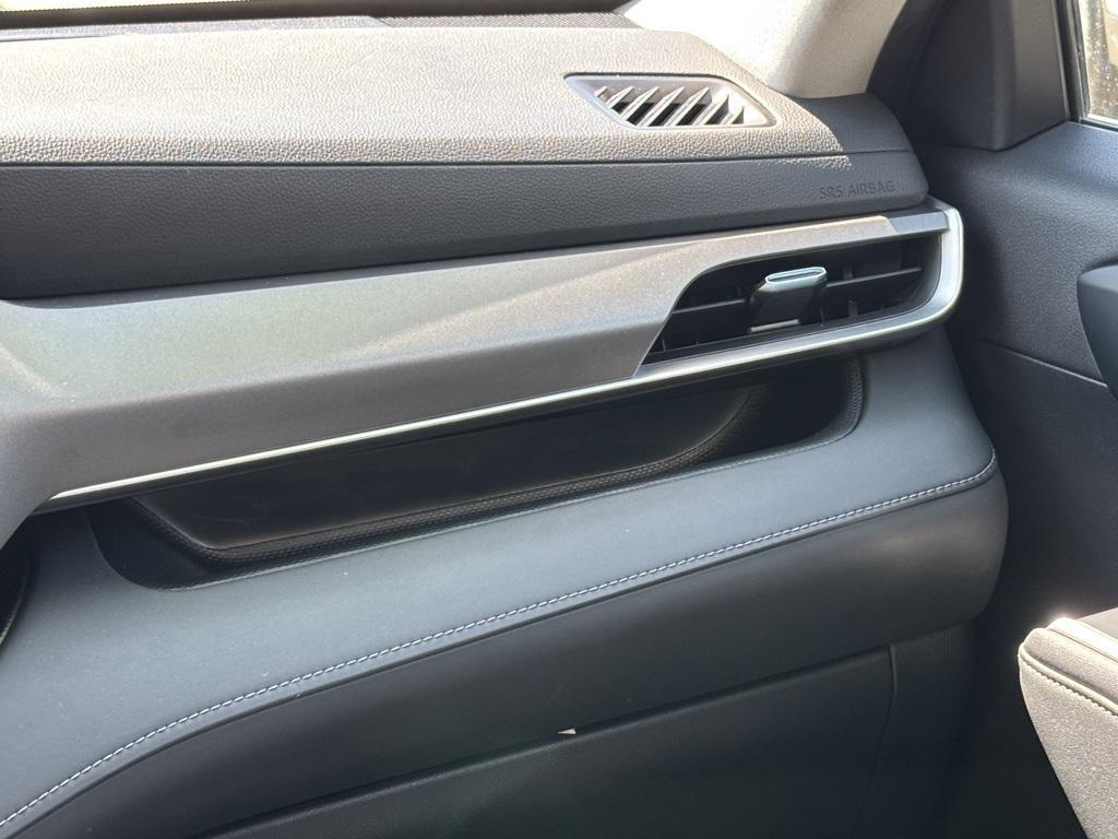 used 2024 Toyota Highlander car, priced at $38,358