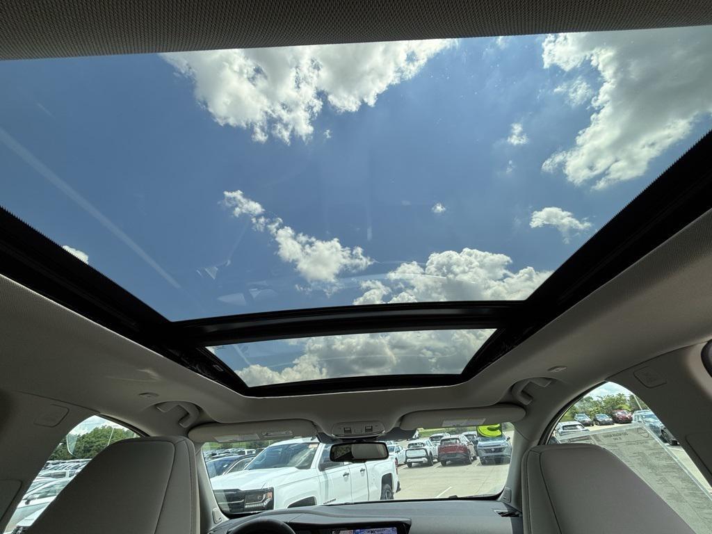 new 2025 Nissan Murano car, priced at $40,174