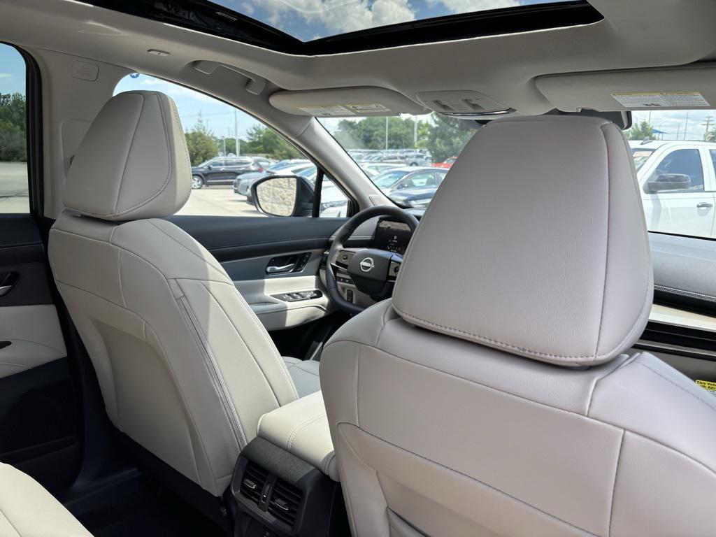 new 2025 Nissan Murano car, priced at $40,174