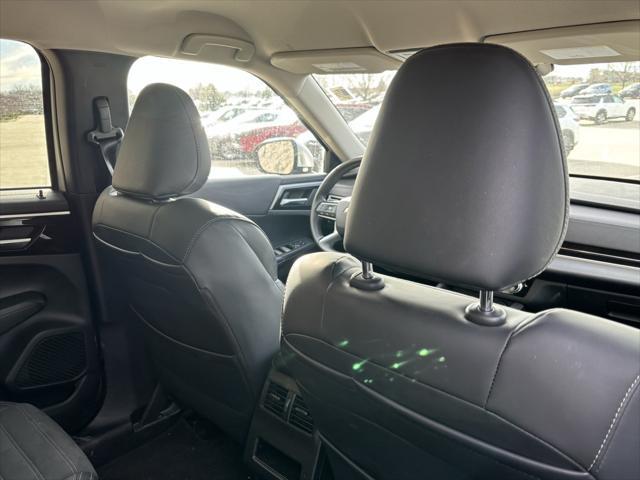 used 2024 Mitsubishi Outlander car, priced at $23,596