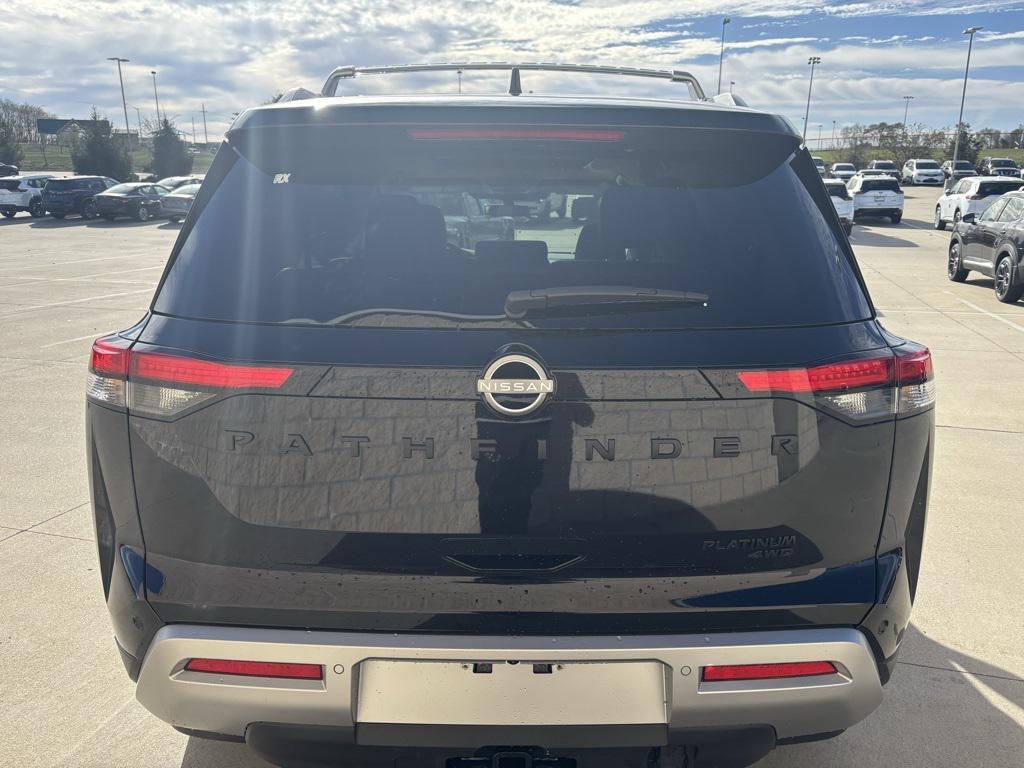 new 2025 Nissan Pathfinder car, priced at $45,514