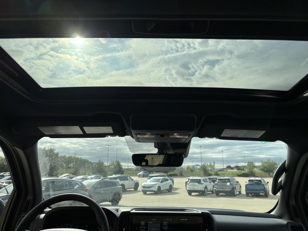 new 2025 Nissan Frontier car, priced at $41,644