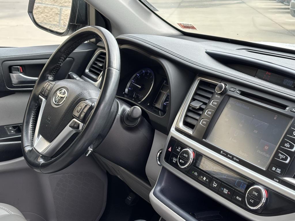 used 2019 Toyota Highlander car, priced at $12,900