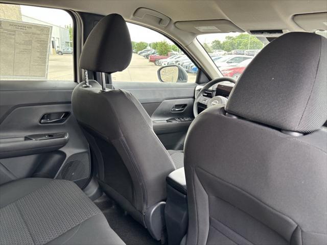 new 2025 Nissan Kicks car, priced at $24,718