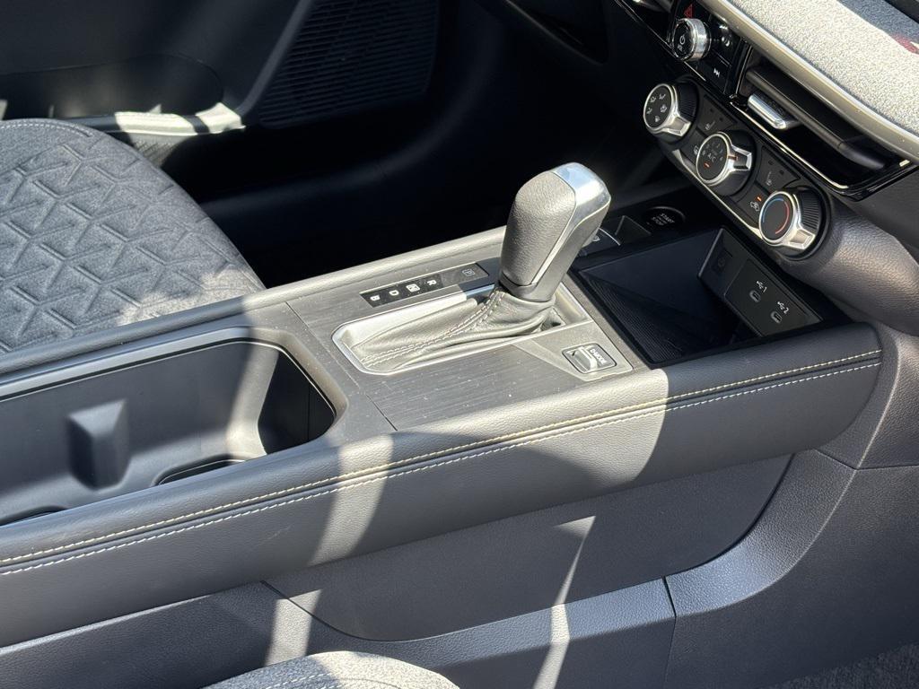 new 2025 Nissan Kicks car, priced at $25,945