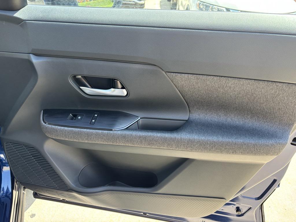 new 2025 Nissan Kicks car, priced at $25,945