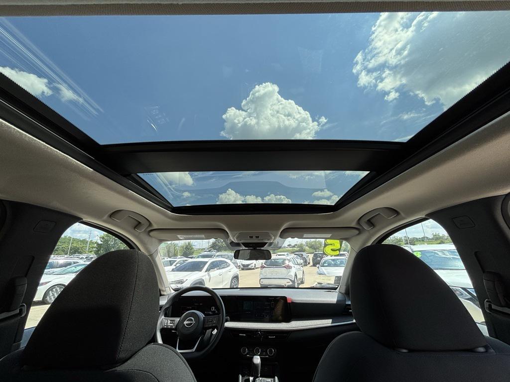 new 2025 Nissan Kicks car, priced at $25,945