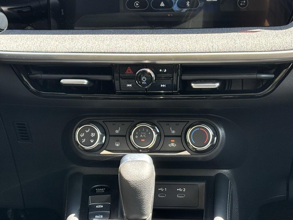 new 2025 Nissan Kicks car, priced at $25,945