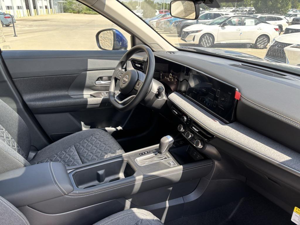 new 2025 Nissan Kicks car, priced at $25,945