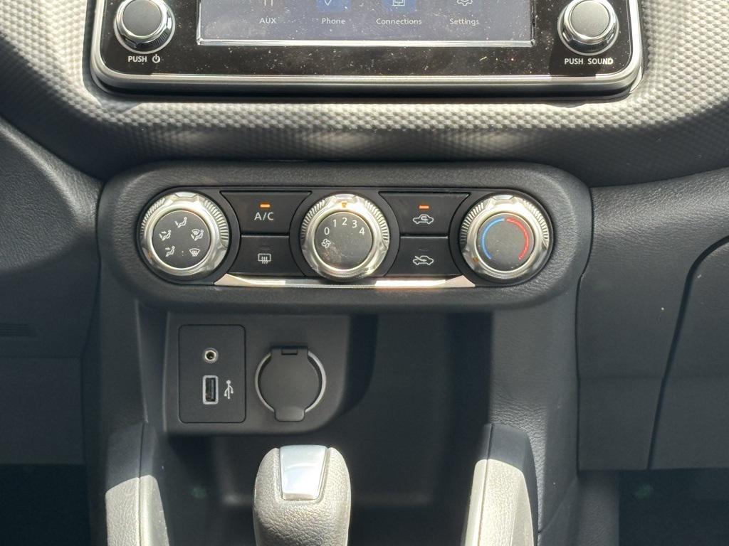 new 2025 Nissan Kicks car, priced at $21,434
