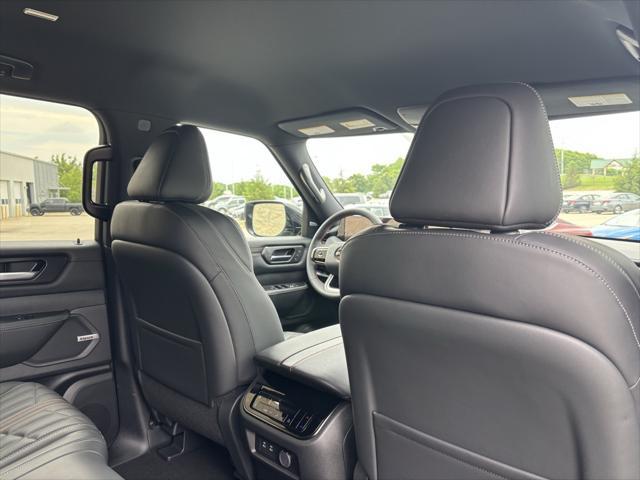 new 2025 Nissan Armada car, priced at $75,330