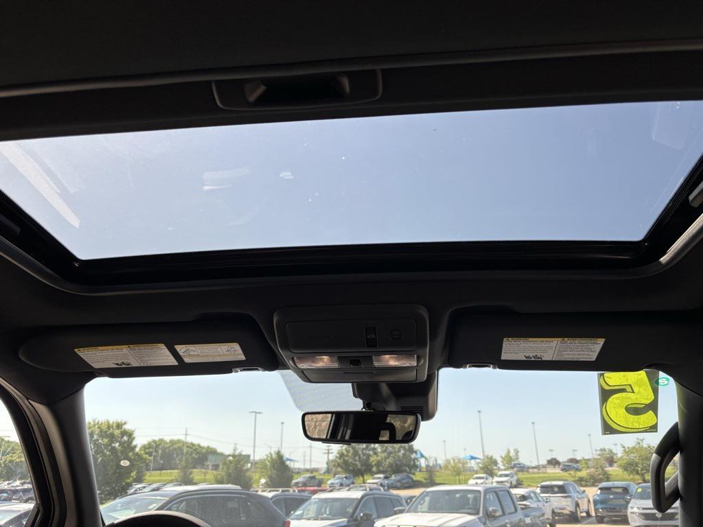 new 2025 Nissan Frontier car, priced at $41,644