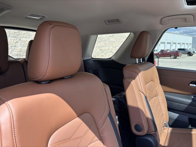 new 2025 Nissan Pathfinder car, priced at $53,205